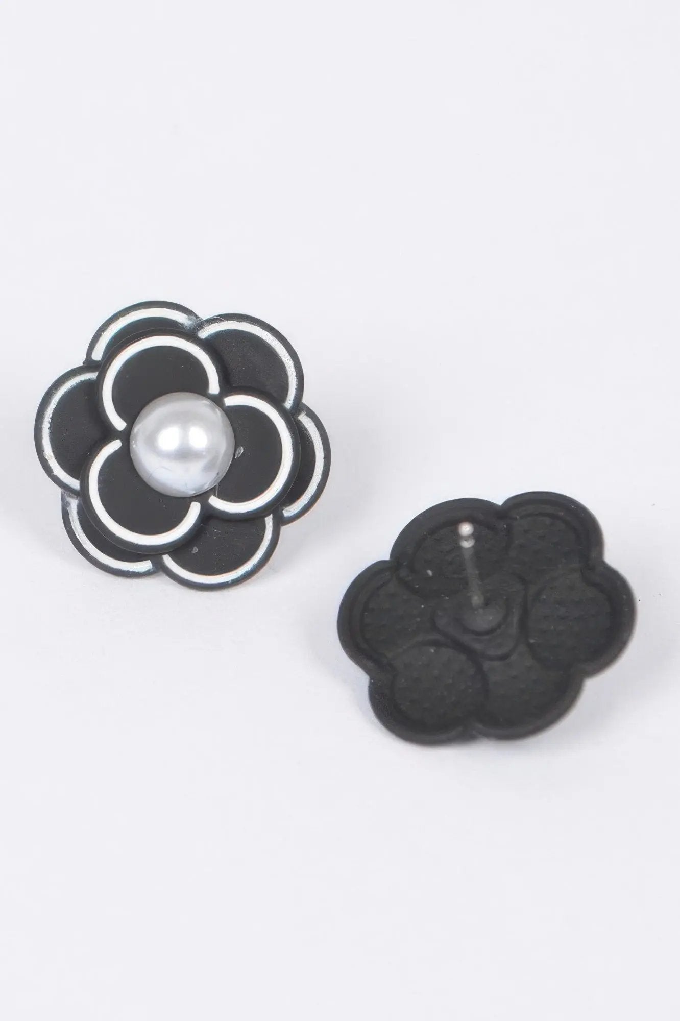 Faux Pearl Acrylic Flower Earring - DressAffection