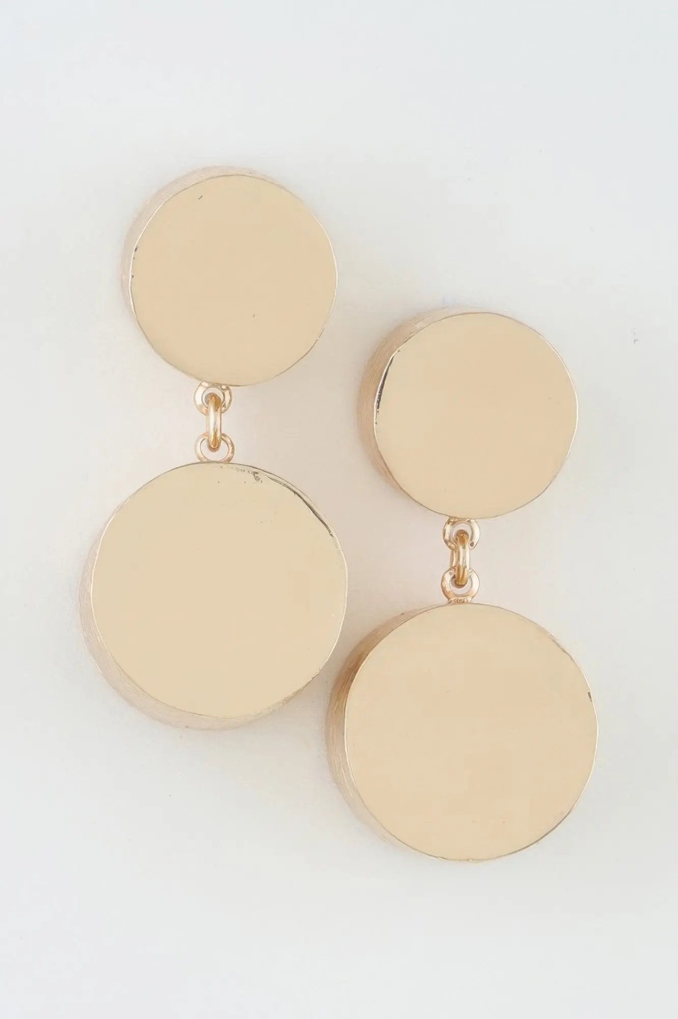 Hammered Disc Stud Earrings - DressAffection