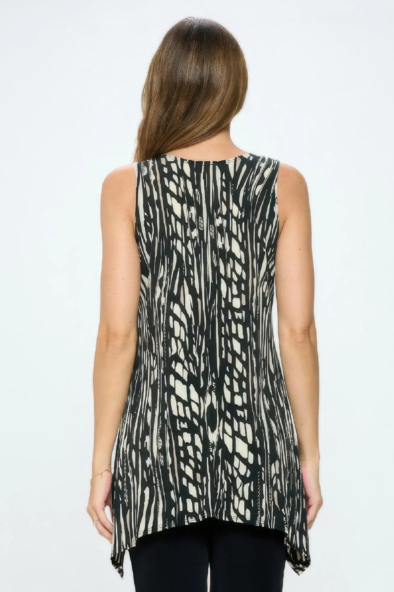 Hit Handkerchief Hem Tank - DressAffection