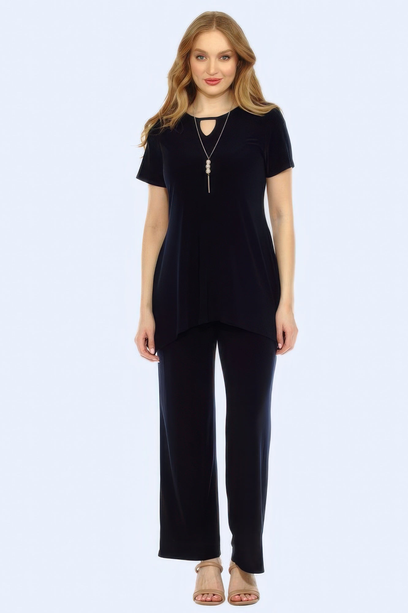 Hit Key Hole Sharkbite Hem Top - DressAffection