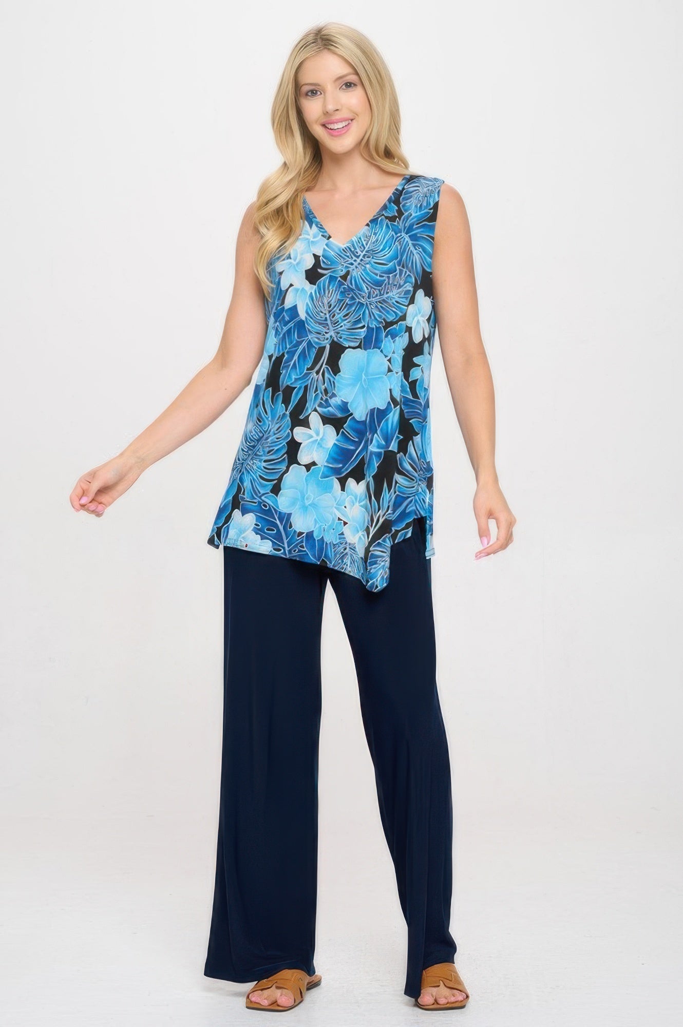 Hit Point V-neckline Tank Top - DressAffection