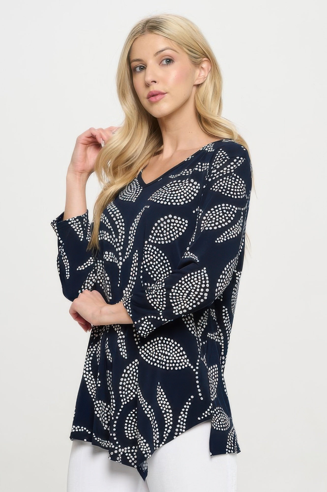 Hit Point V-neckline Top - DressAffection