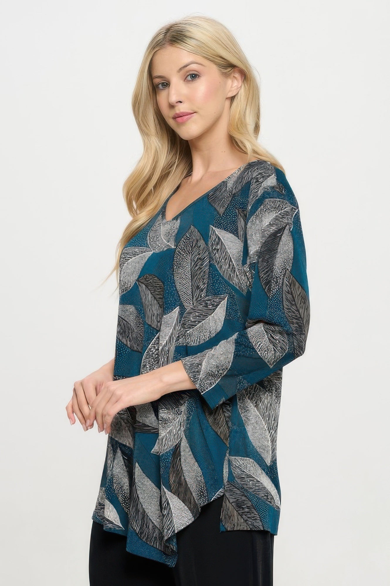 Hit Point V-neckline Top - DressAffection