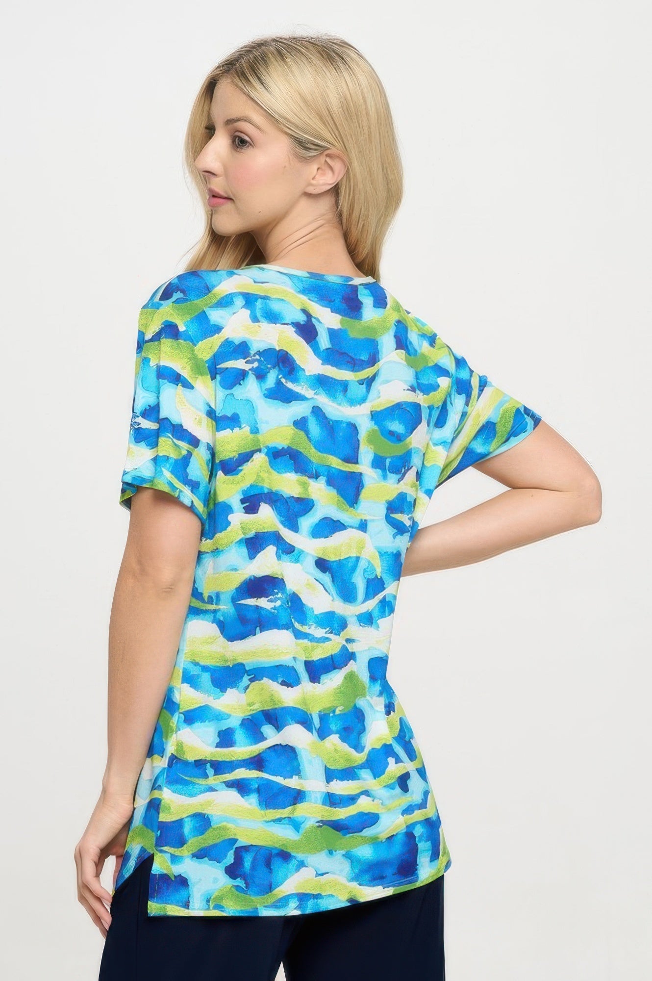 Hit Point V-neckline Top - DressAffection