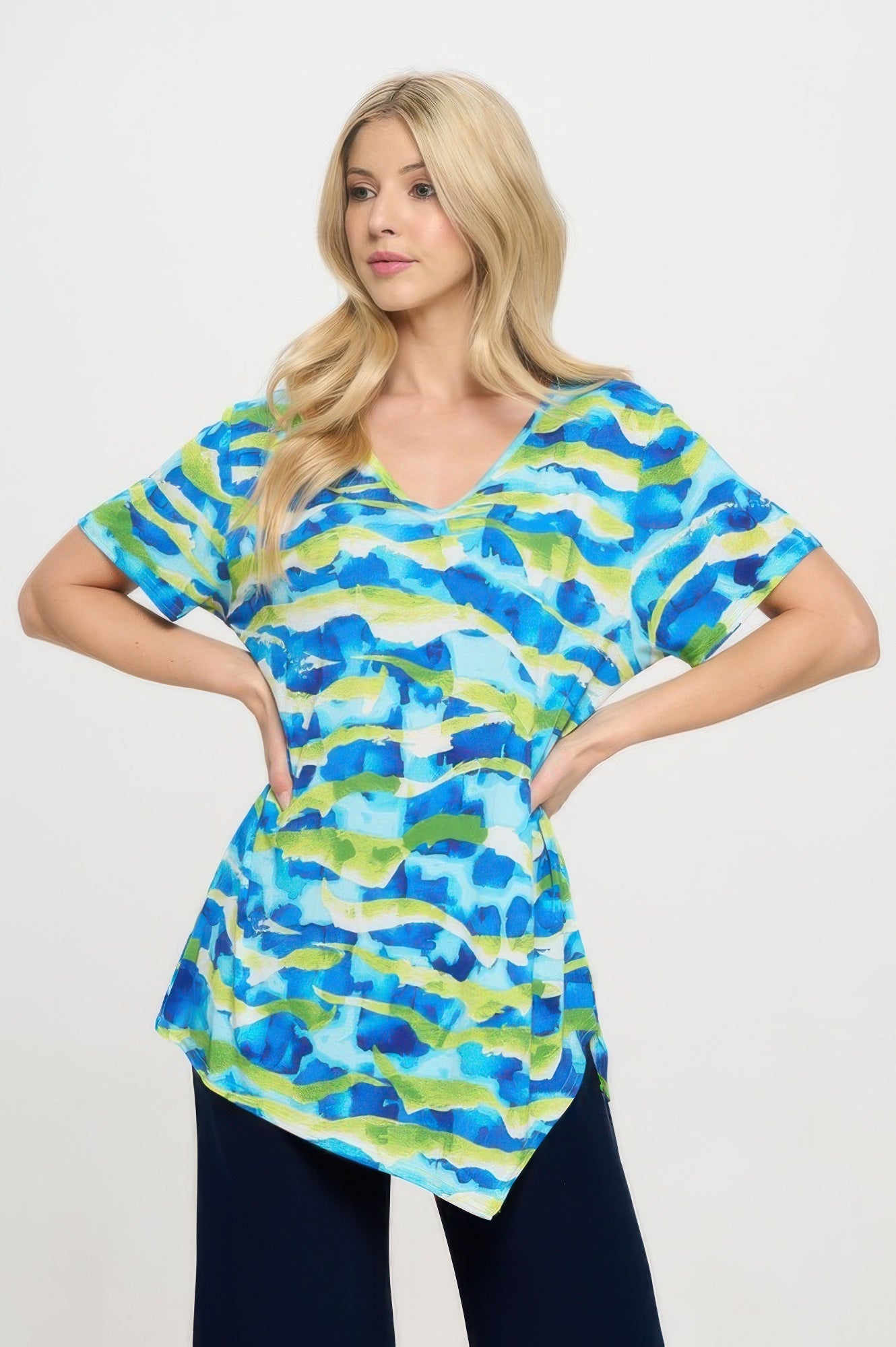 Hit Point V-neckline Top - DressAffection