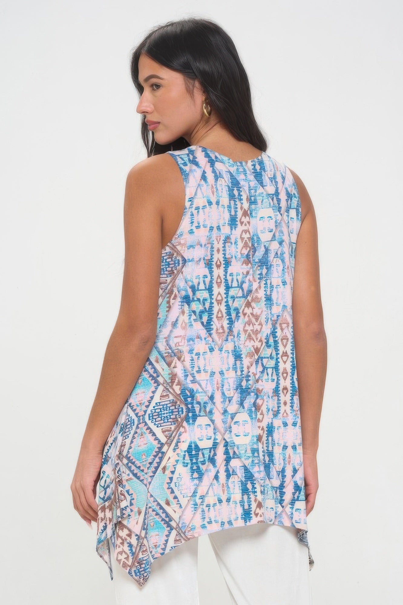 Hit Print Shark Bite Hem Tank - DressAffection