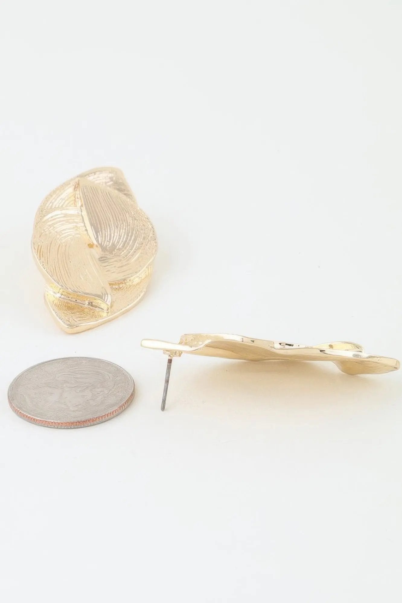 Interweaved Leaf Drop Earrings - DressAffection