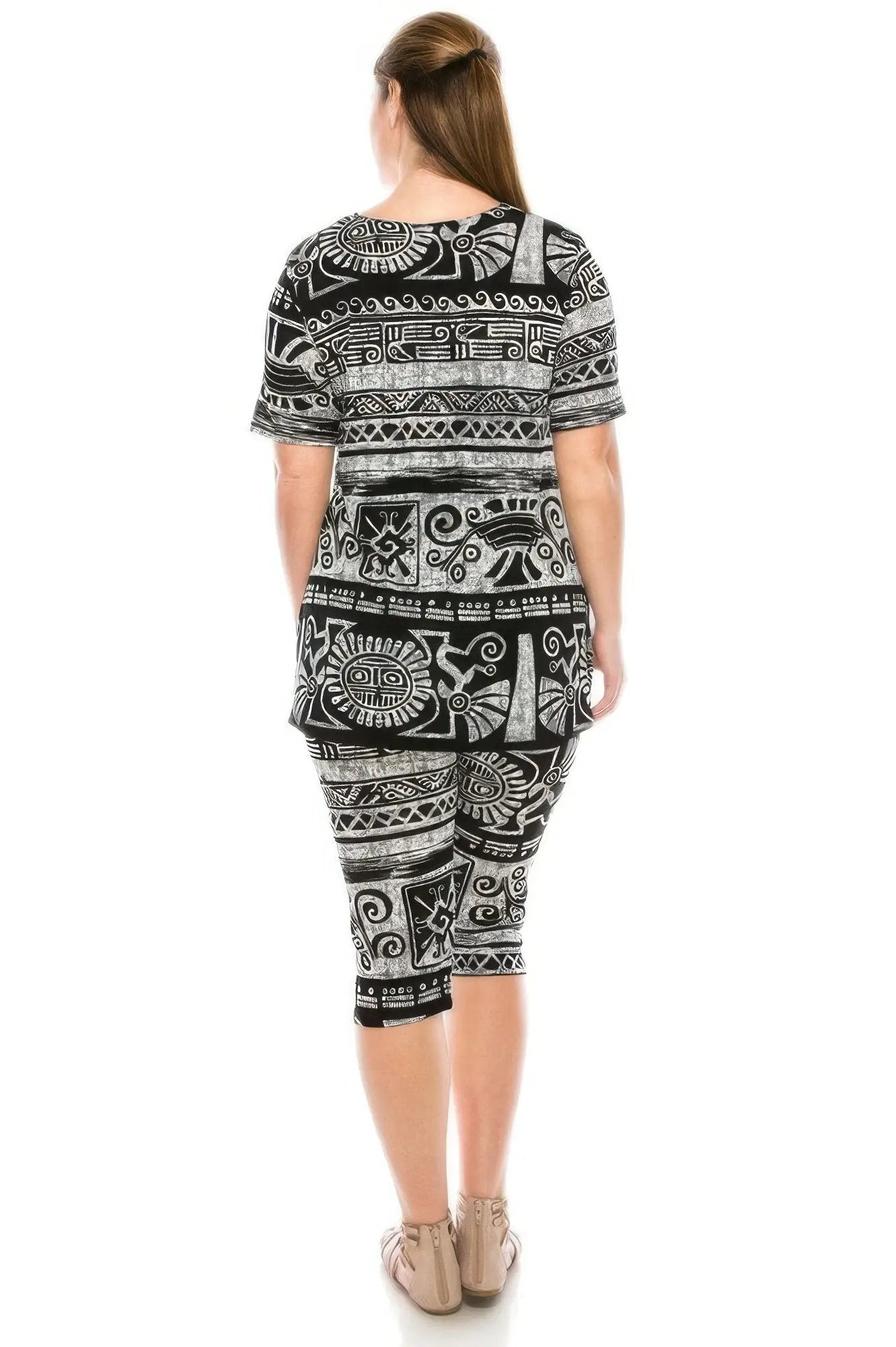 Matching Capri Pant Set In Plus Size - DressAffection