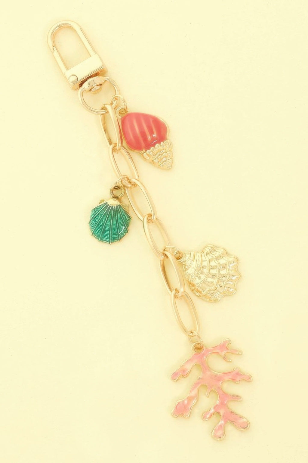 Seaside Escape Theme Bag Charm Keychain - DressAffection