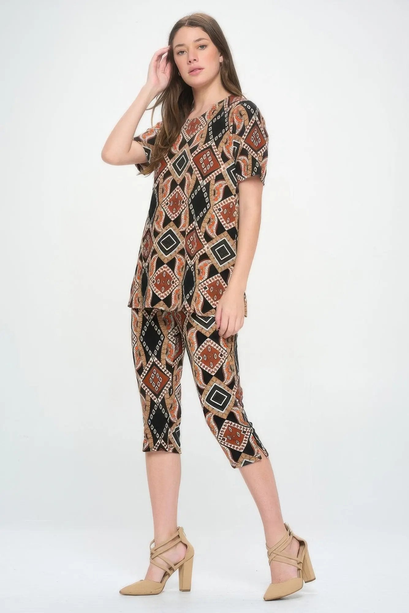 Short Sleeve Top Capri Pants Set - DressAffection