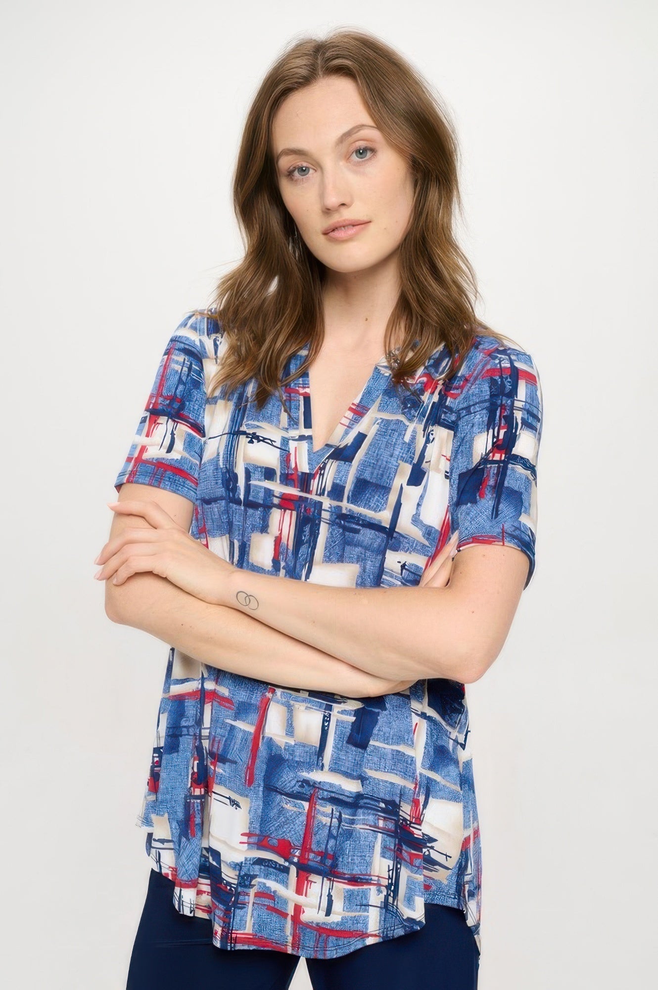 Short Sleeve V-neck Notch Top - DressAffection