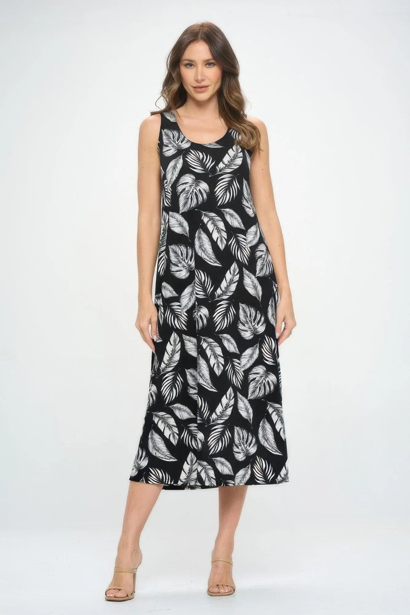 Sleeveless And Soft Round-neckline Long - DressAffection
