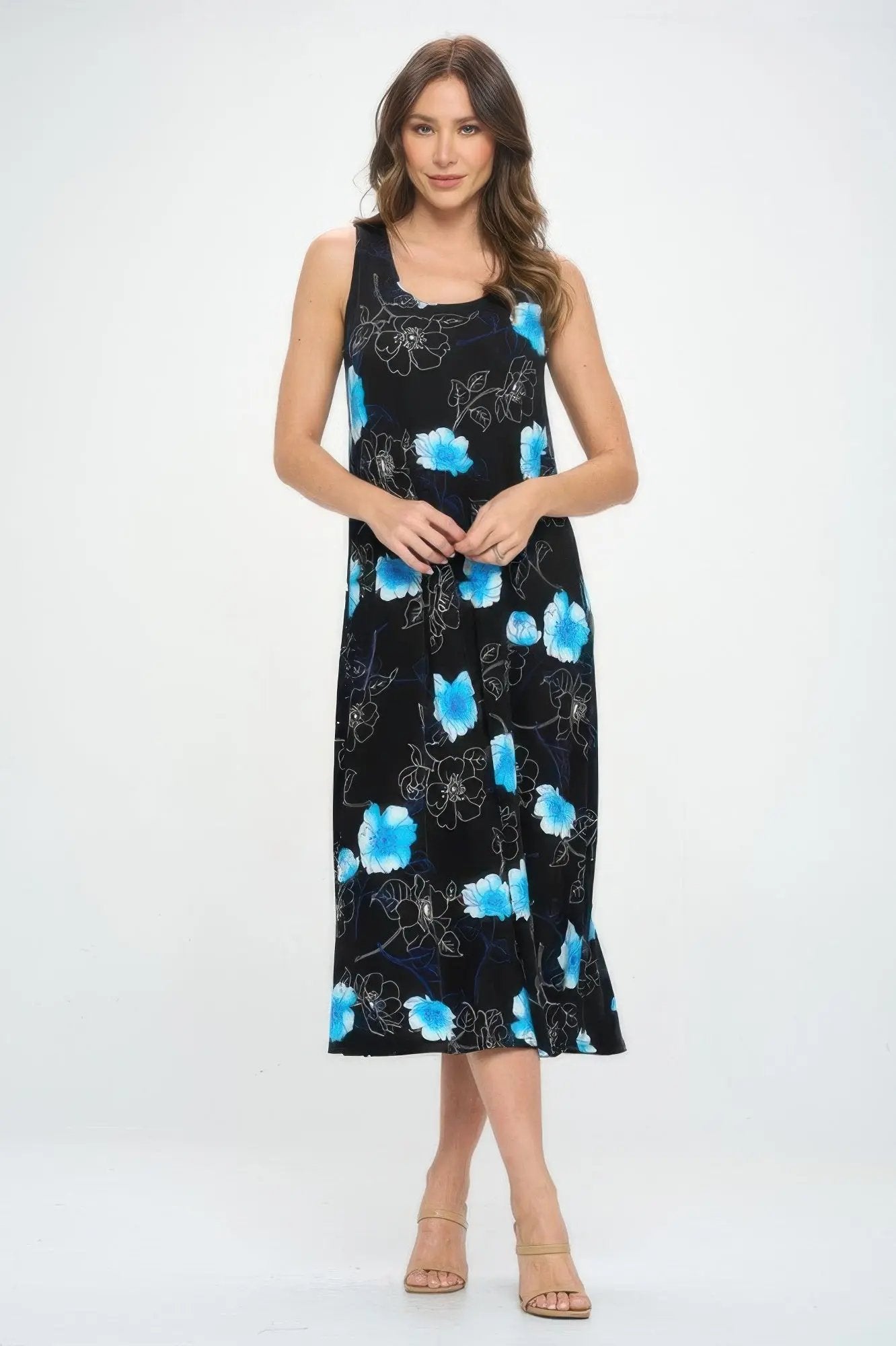 Sleeveless And Soft Round-neckline Long - DressAffection