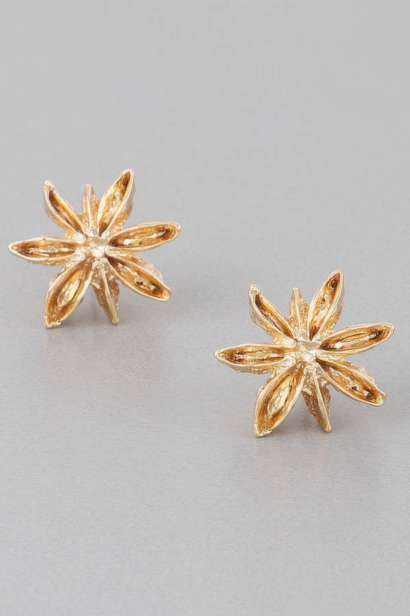Spice Flower Stud Earrings - DressAffection