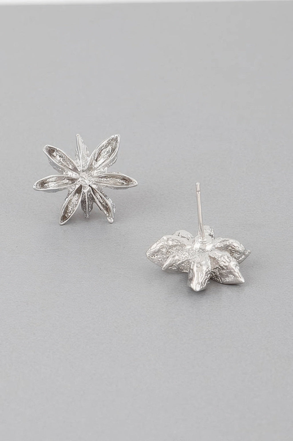 Spice Flower Stud Earrings - DressAffection