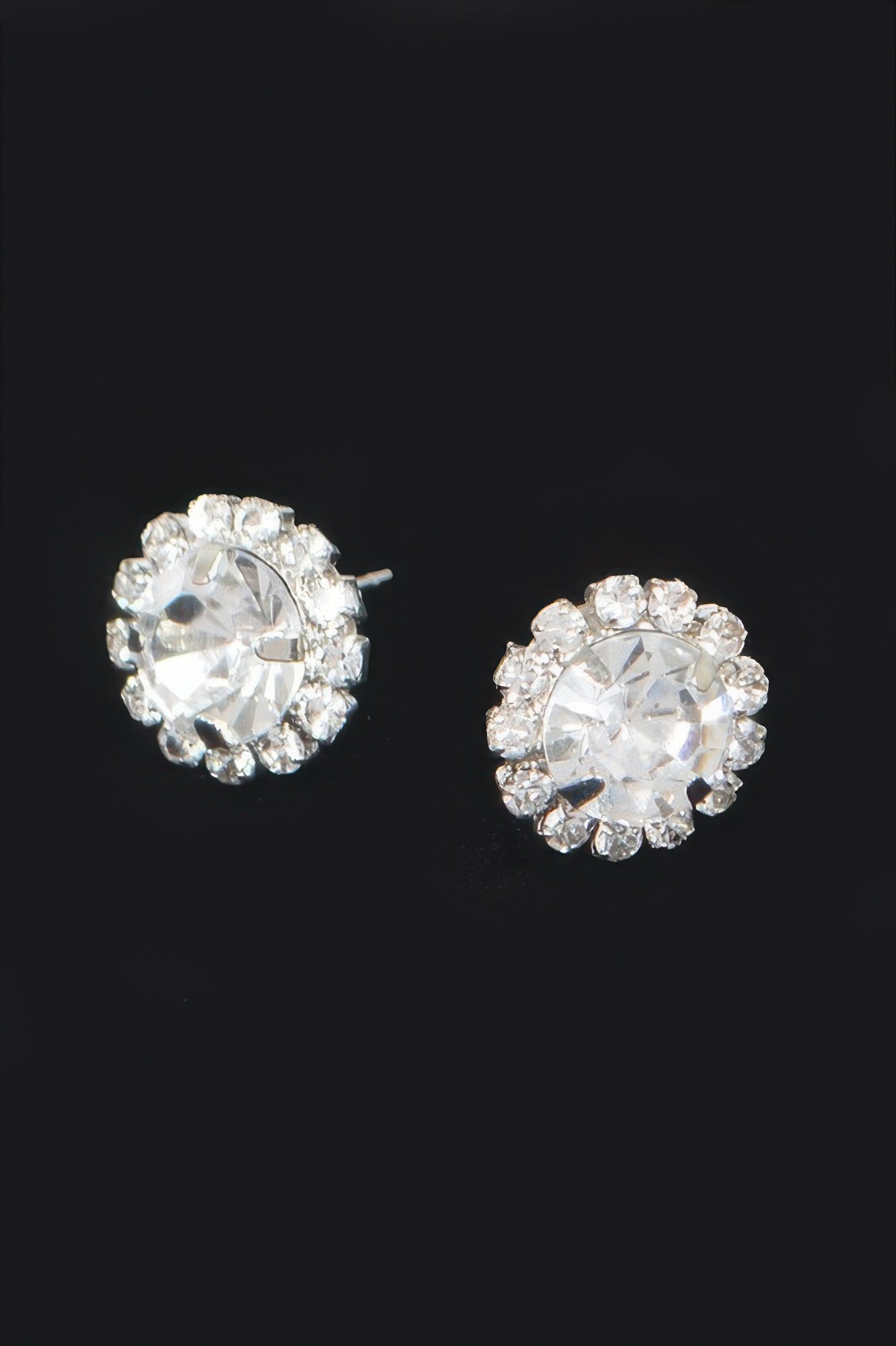 Stone Stud Earring - DressAffection