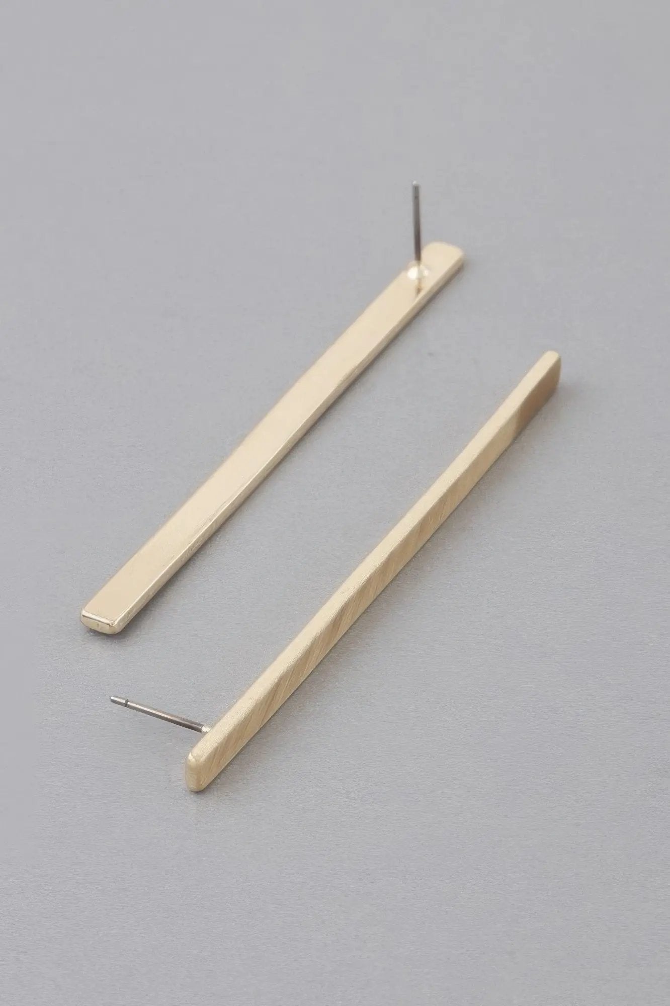 Streak Bar Drop Earrings - DressAffection
