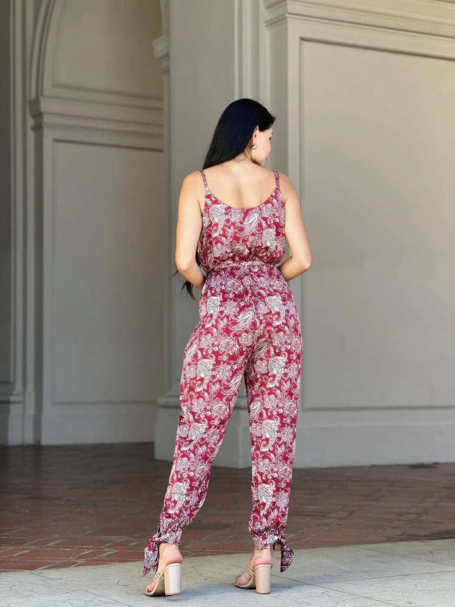 V Neck Sleeveless Paisley Jumpsuit With Tie Waist - DressAffection