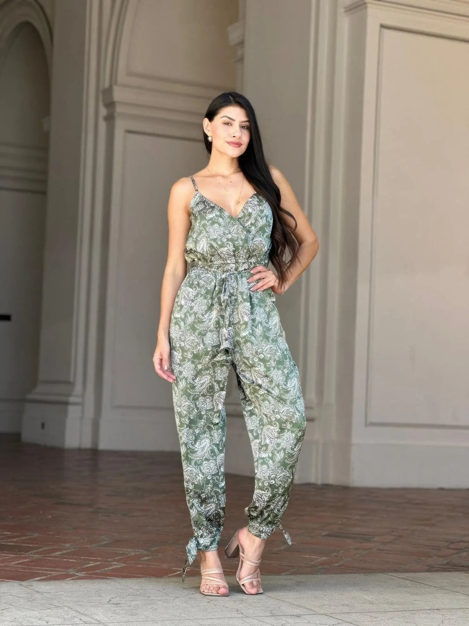 V Neck Sleeveless Paisley Jumpsuit With Tie Waist - DressAffection