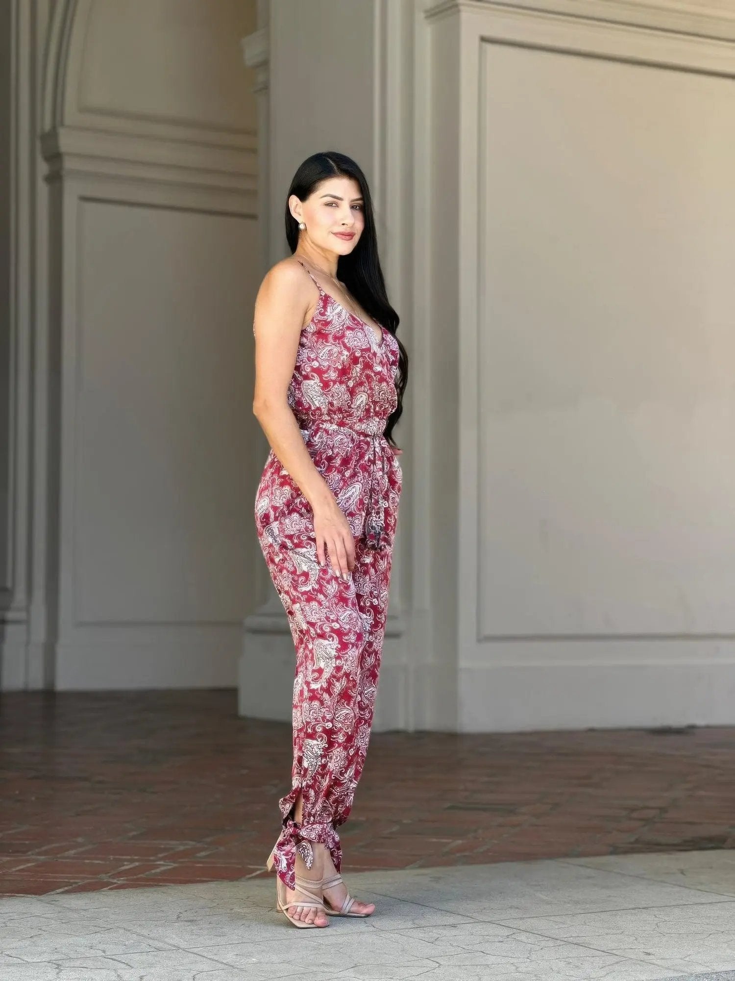 V Neck Sleeveless Paisley Jumpsuit With Tie Waist - DressAffection