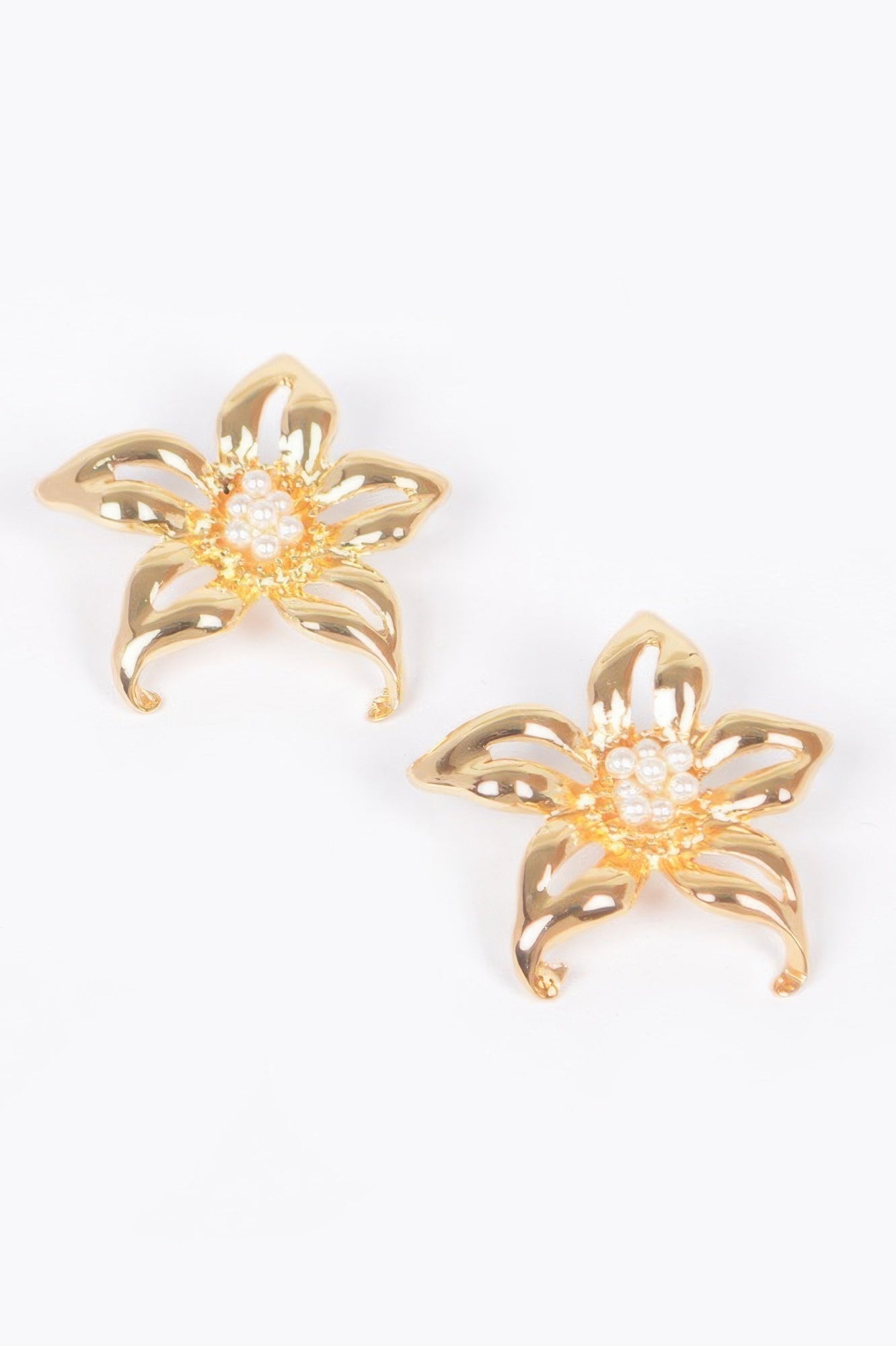 Vintage Metal Flower Earring - DressAffection