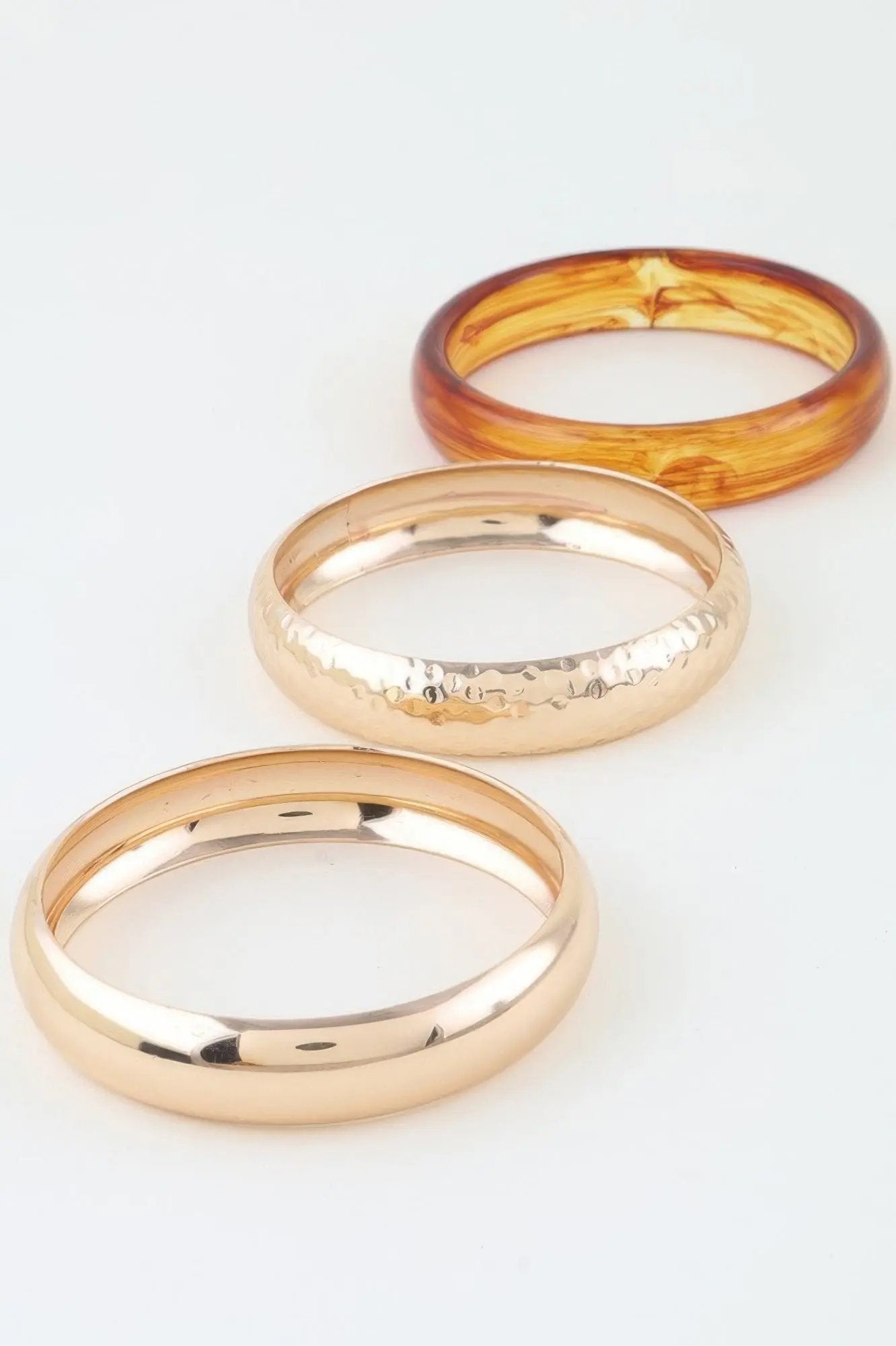 Wide Hammered Stone Bangle Bracelet - DressAffection