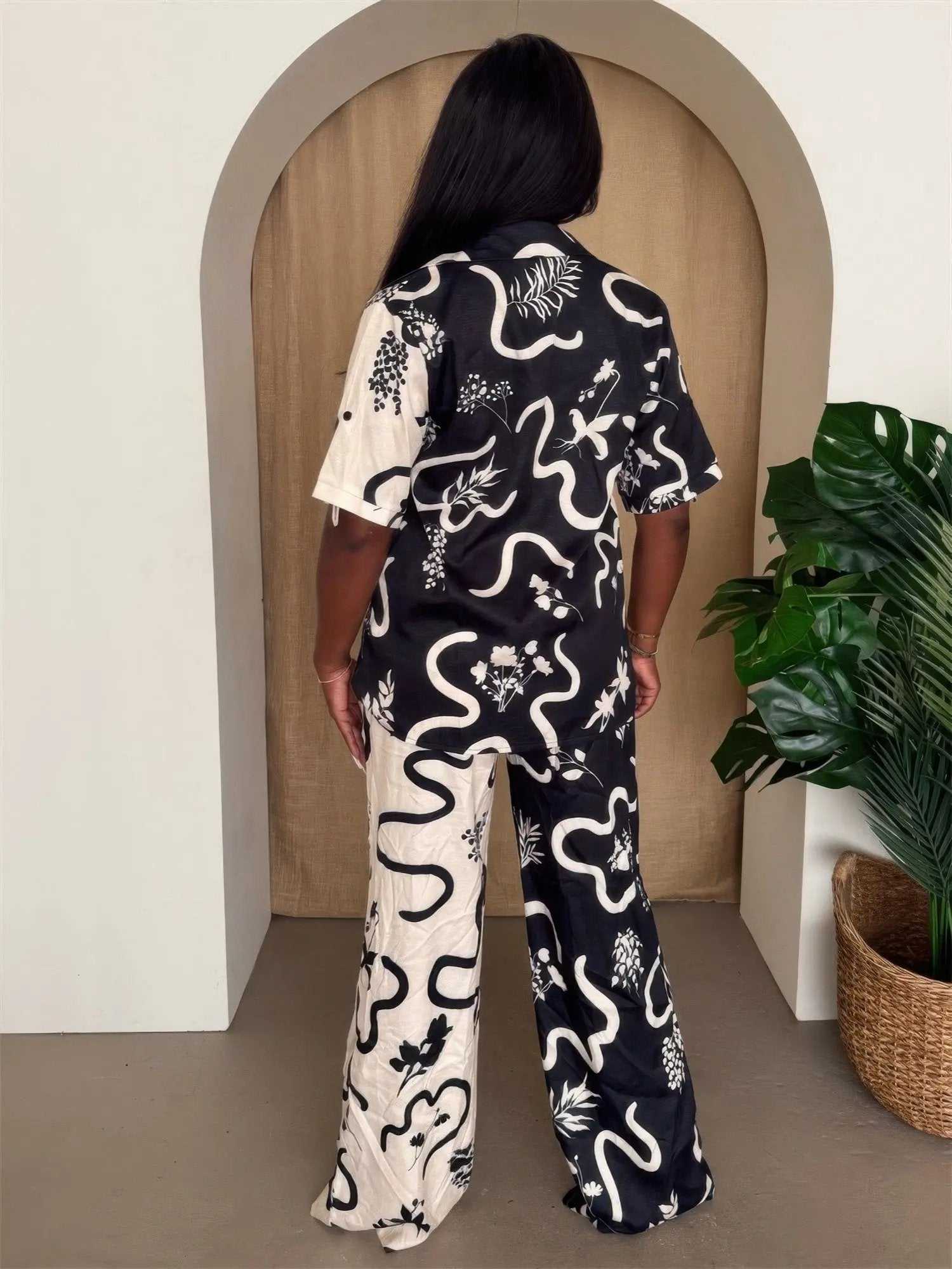 Woman's Resort Wear Pant Set - DressAffection